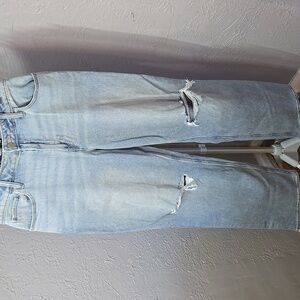 Hollister Ultra High Rise Dad Jeans Stylish Distressed Women's Jeans W29R
